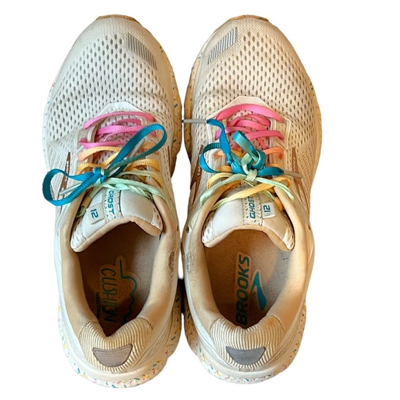 Brooks Ghost 12 Vanilla Sprinkles Limited Edition Sneakers - Picture 13 of 14